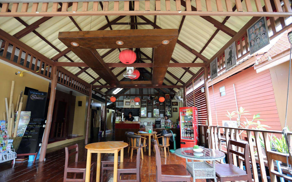 Sincere Hostel Bar And Bistro Koh Lanta Bagian luar foto