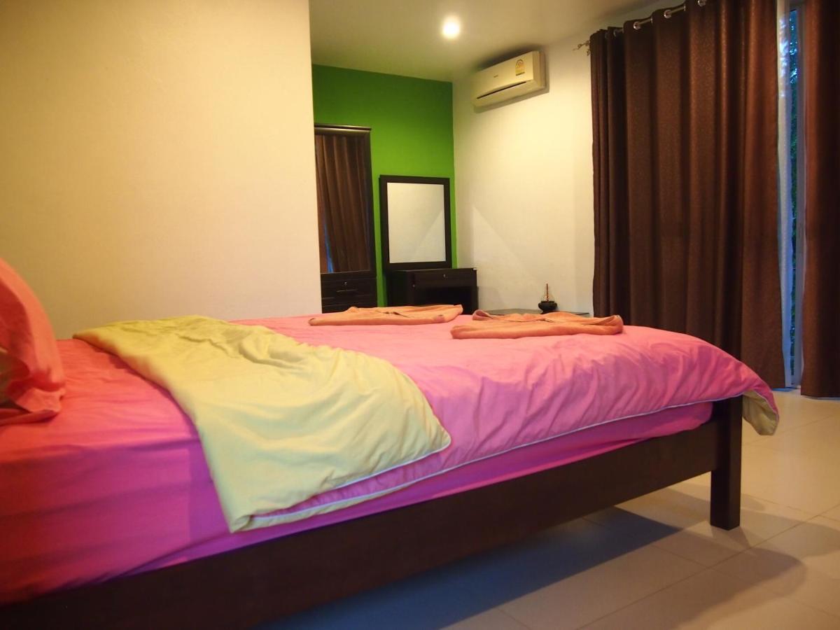 Sincere Hostel Bar And Bistro Koh Lanta Bagian luar foto